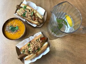 Dogtor Dre Hot dogs  at Le Tricycle in Paris