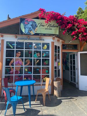 Truuuu at Tru Nature Juice Bar in Long Beach