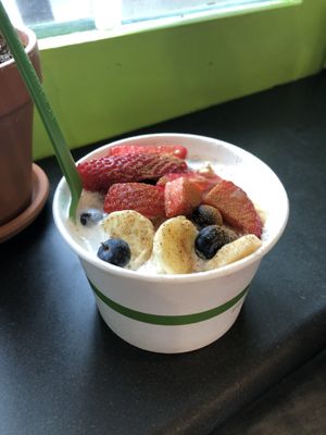 Morning Berries Oatmeal Bowl at Greenleaf Juicing Company - Pioneer Square in Portland