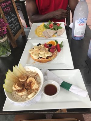 breakfast  at Juice and Java in Miami Beach