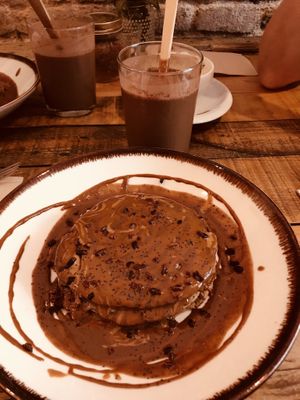 Vegan pancakes at The Juice House in Barcelona