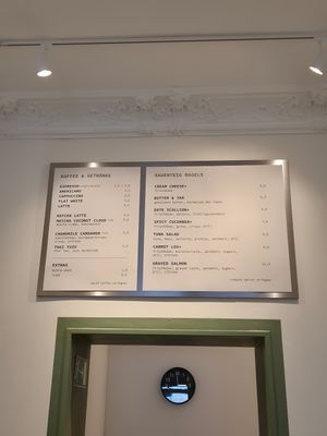  at EVERYTHING bagels & coffee in Berlin