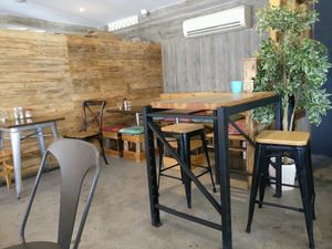 plenty of seating at Little River in Brunswick