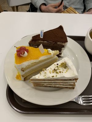 Cakes  at The Bread Blue - Nogosan in Seoul