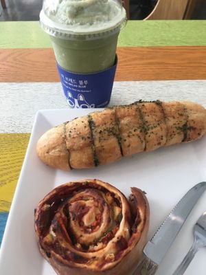 Garlic bread with pizza roll at The Bread Blue - Nogosan in Seoul