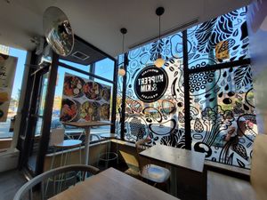  at Kupfert & Kim - Sun Life Tower in Toronto