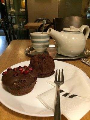 Mmmh  at Mamacoffee in Prague