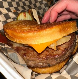   at Le Voyeur in Olympia