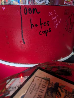  at Le Voyeur in Olympia