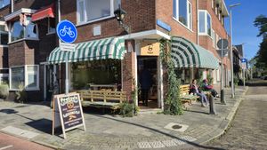 Store front and outside seating at Guilty Pretzel  in Utrecht