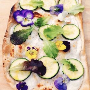 Spring Pizzetta at Lavinia Good Food - Centrum in Amsterdam