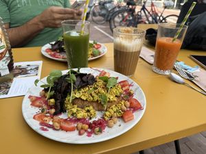 Vegan egg scramble with portobello mushroom bacon  at Lavinia Good Food - Centrum in Amsterdam