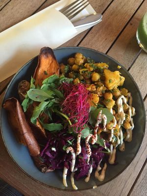 so so good and comforting. Went to Lavinia Good Food with a friend on a cold morning when we had walked for hours in Amsterdam for visiting. Such a cozy place to chill, too bad that it's not all vegan, but there's already a great choice for vegans  at Lavinia Good Food - Centrum in Amsterdam