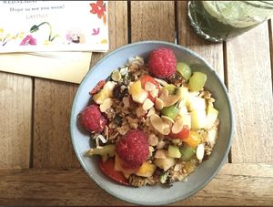 Have a breakfast bowl and take in the laid back vibe at Lavinia Good Food - Centrum in Amsterdam