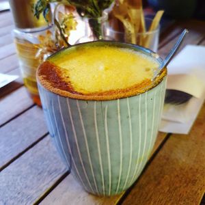 Golden oat milk at Lavinia Good Food - Centrum in Amsterdam