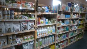 Inside at Biocoop L'Onde Bio in La Londe-les-maures