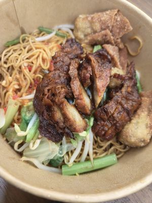Char Siew noodle ~ take away is as good at Onn Vegetarian 安顺素食 in Central Singapore