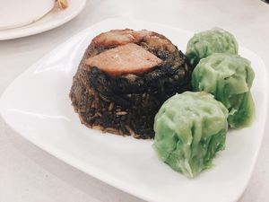 Lor Mai gai and green siew Mai  at Onn Vegetarian 安顺素食 in Central Singapore