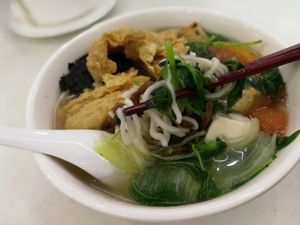 handmade noodles at Onn Vegetarian 安顺素食 in Central Singapore