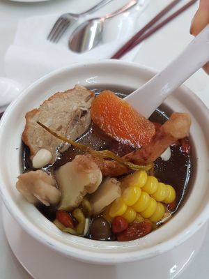Double boiled soup @$10 / bowl at Onn Vegetarian 安顺素食 in Central Singapore