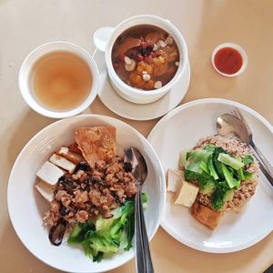 Healthy and nice at Onn Vegetarian 安顺素食 in Central Singapore