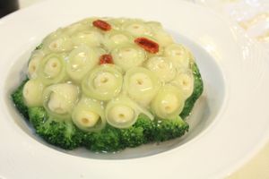 Flower, Winter Melon Slices with Lotus Seed at Veggie Family 素食一家 in Kowloon
