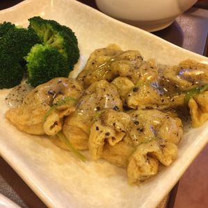 Veggie Bag with Black Truffle Sauce at Veggie Family 素食一家 in Kowloon