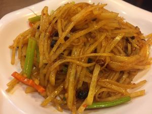 Fried Spicy Potato Slices at Veggie Family 素食一家 in Kowloon