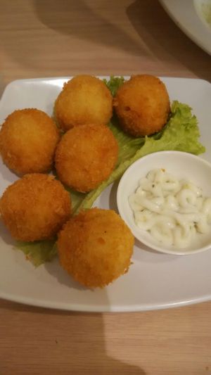 cheese ball at Clover 8 in East Singapore