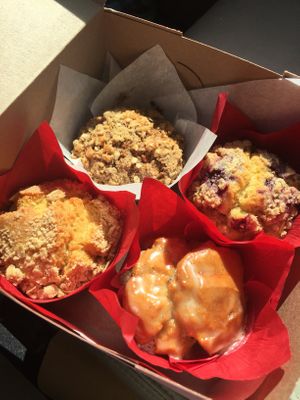 Red= vegan and GF and white= vegan at Sticky Fingers Baking Company in Ventura