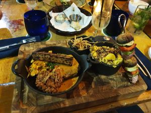 Vegan BBQ Platter with Mac & Cheese at Yemanja Woodfired Grill in Oranjestad