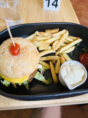 Beyond Meat cheese burger  at Eat.Co in Koh Phangan