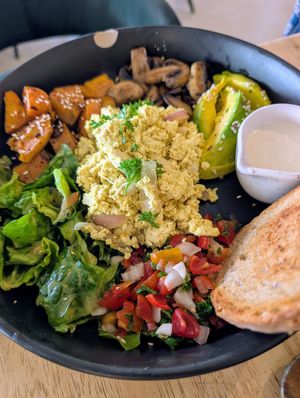 Breakfast bowl at Eat.Co in Koh Phangan