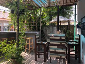 Outdoor seating at Eat.Co in Koh Phangan