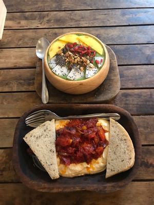 Green bowl and hummus co at Eat.Co in Koh Phangan