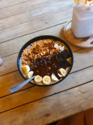 Snickers Smoothie Bowl at Eat.Co in Koh Phangan