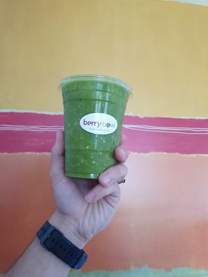 Tropical snoothie at Berry Bowl in Los Angeles