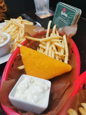 Fried cheese at Belzepub in Prague