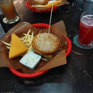  at Belzepub in Prague