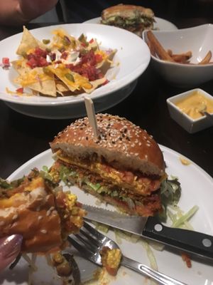 Beat vegan junk food  at Belzepub in Prague