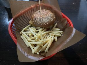 No chicken burger with fries  at Belzepub in Prague