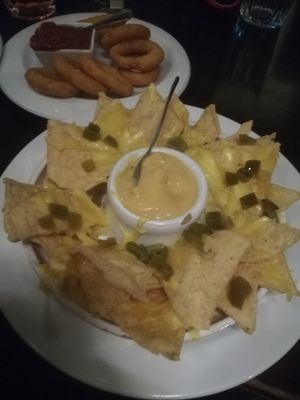 Nachos at Belzepub in Prague