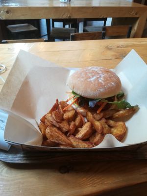 Vegan burger at VIVA buonofresconaturale - Lodovica in Milan