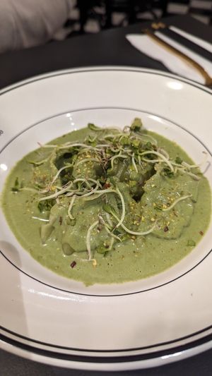  at Cat Tuong in Berlin