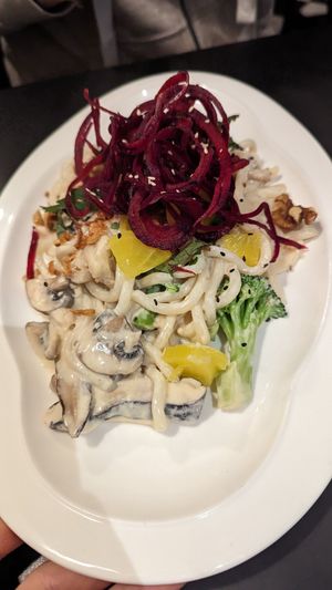  at Cat Tuong in Berlin