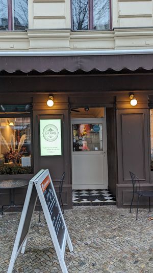  at Cat Tuong in Berlin