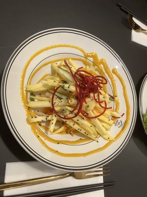 Mango salad  at Cat Tuong in Berlin