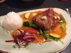 Würzig marinierte Sojaschnetzel  at Cat Tuong in Berlin