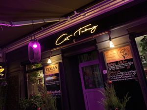 store front at Cat Tuong in Berlin