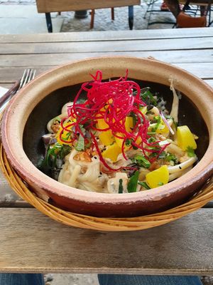 Der Wanderer, Udonnudeln in cremiger Pilzsauce at Cat Tuong in Berlin